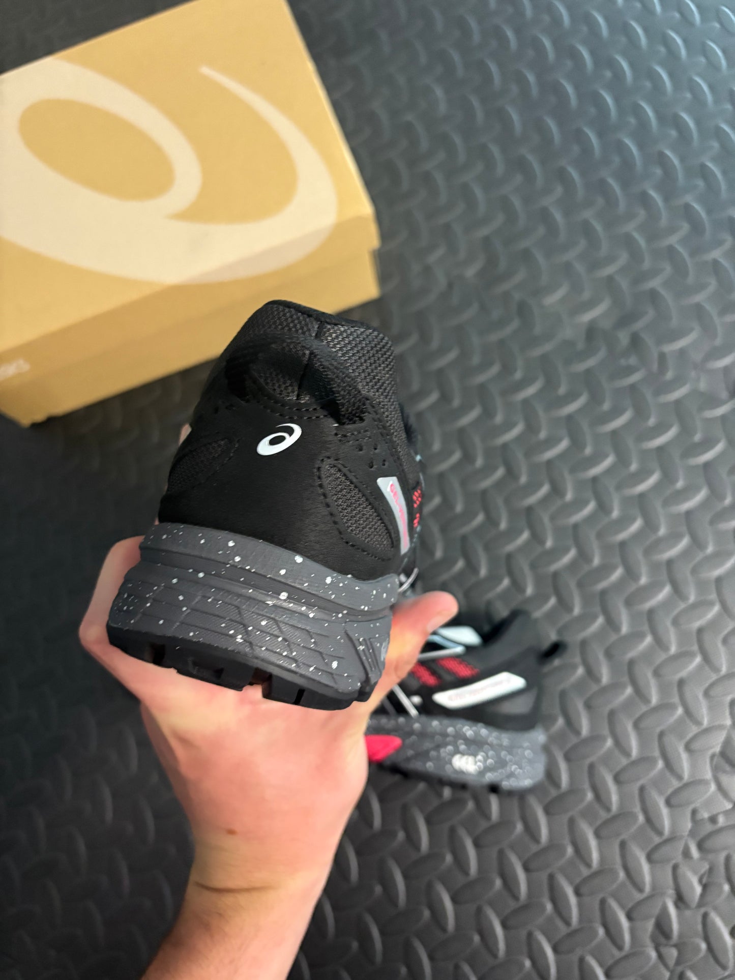 ASICS Gel Venture 6 'Red/black'